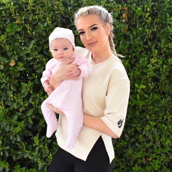 HAUTE CUFFS - Picture 4 of 4